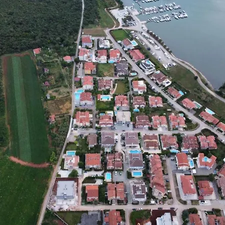 Porto Volme 174